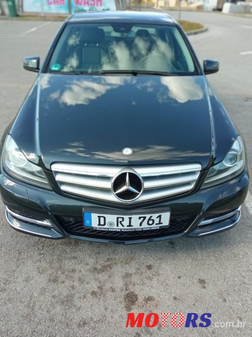 2012' Mercedes-Benz C-Klasa 220 Cdi photo #2
