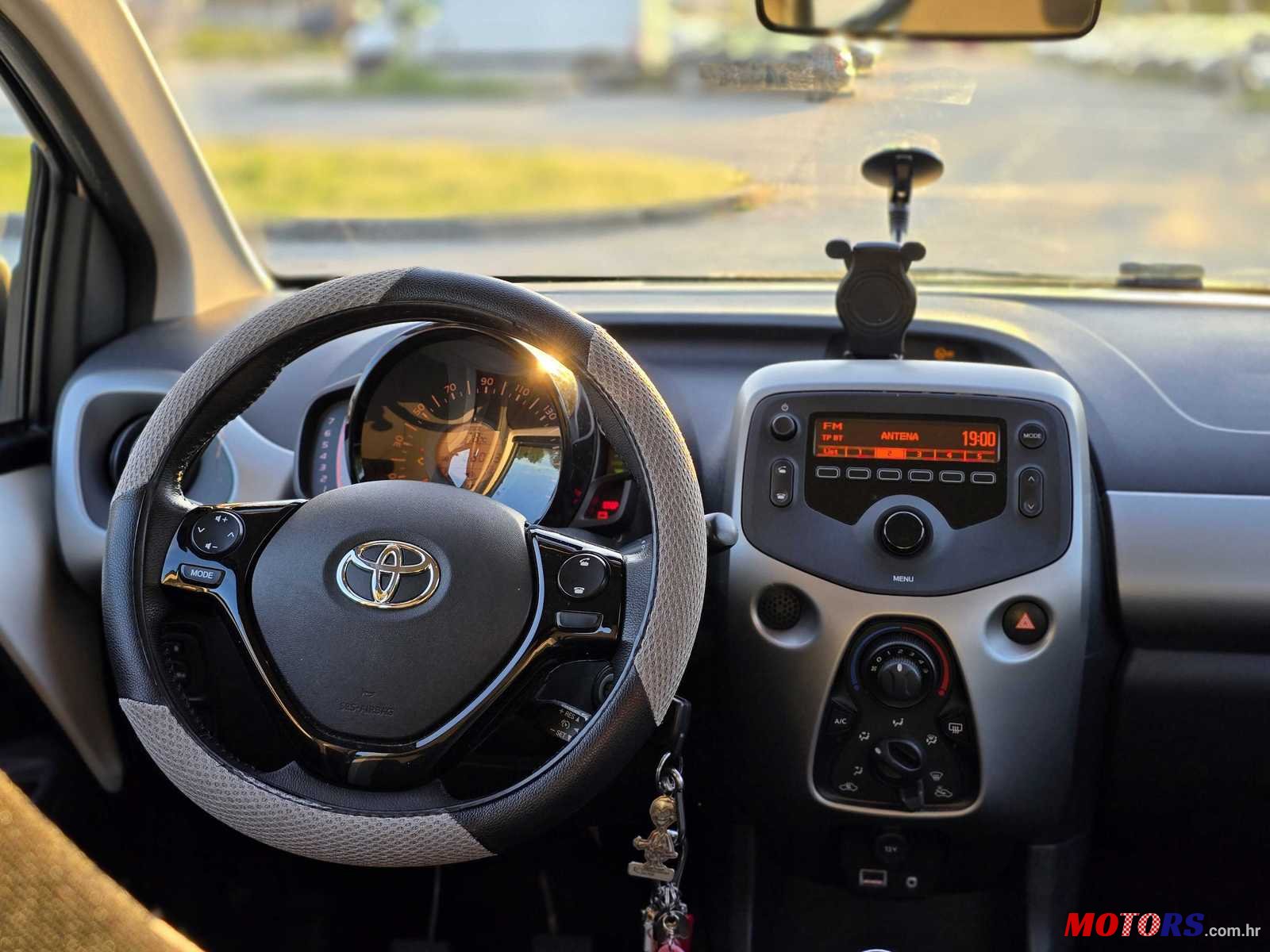 2017' Toyota Aygo photo #7