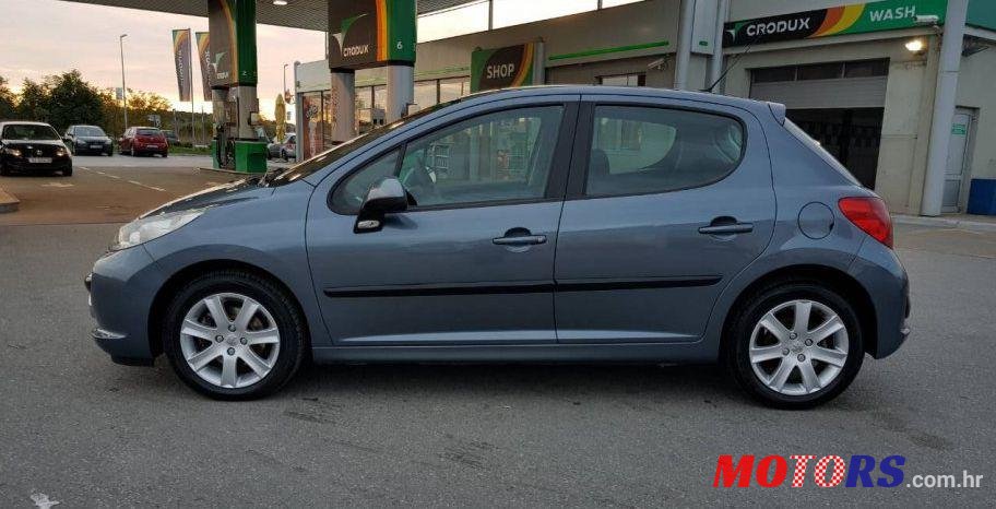 2007' Peugeot 207 1,6 Hdi photo #3
