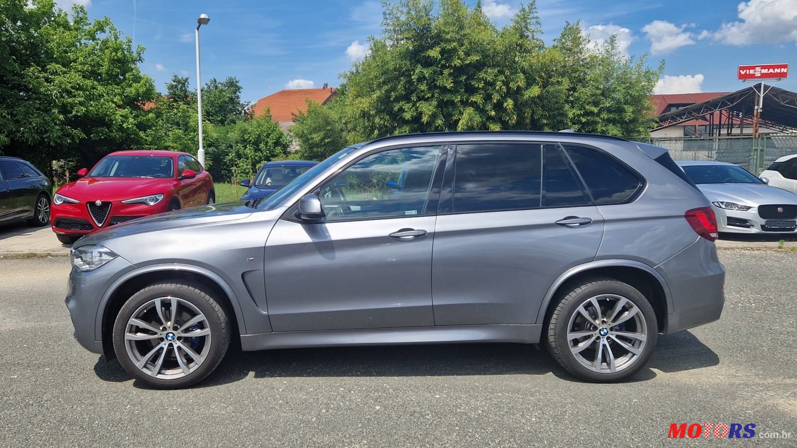 2014' BMW X5 Xdrive30D photo #2