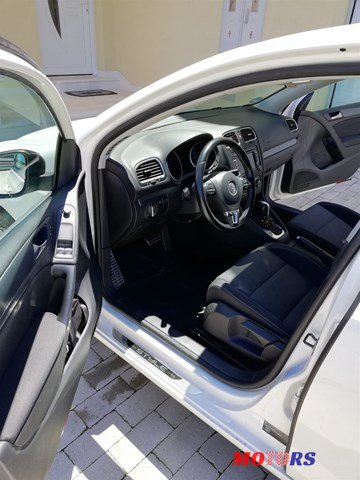 2011' Volkswagen Golf VI photo #5