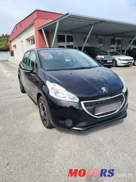 2014' Peugeot 208 1,0 Vti photo #1