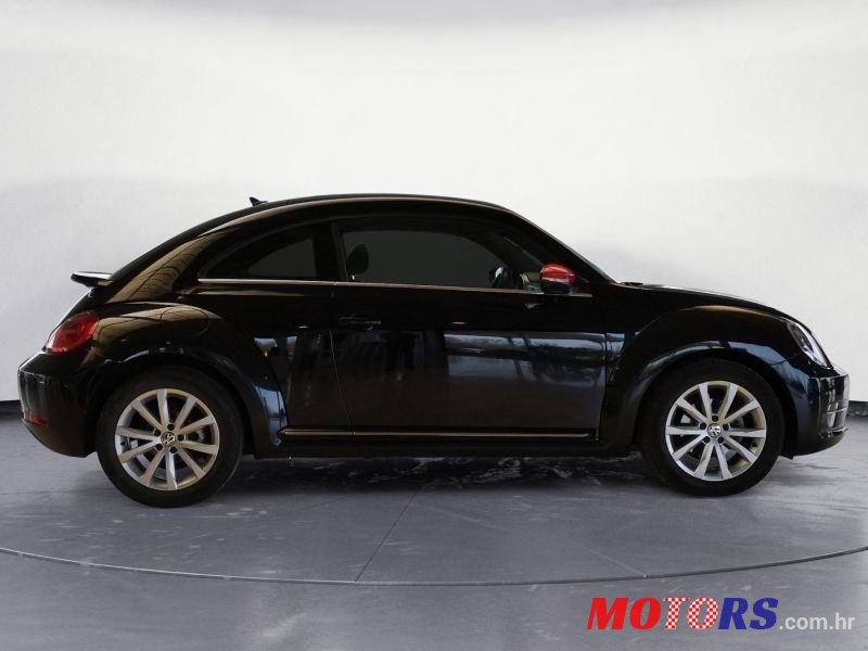 2015' Volkswagen Beetle photo #1