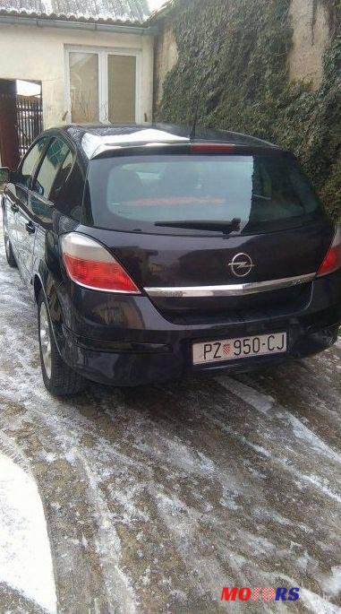 2004' Opel Astra 1,7 Cdti photo #2
