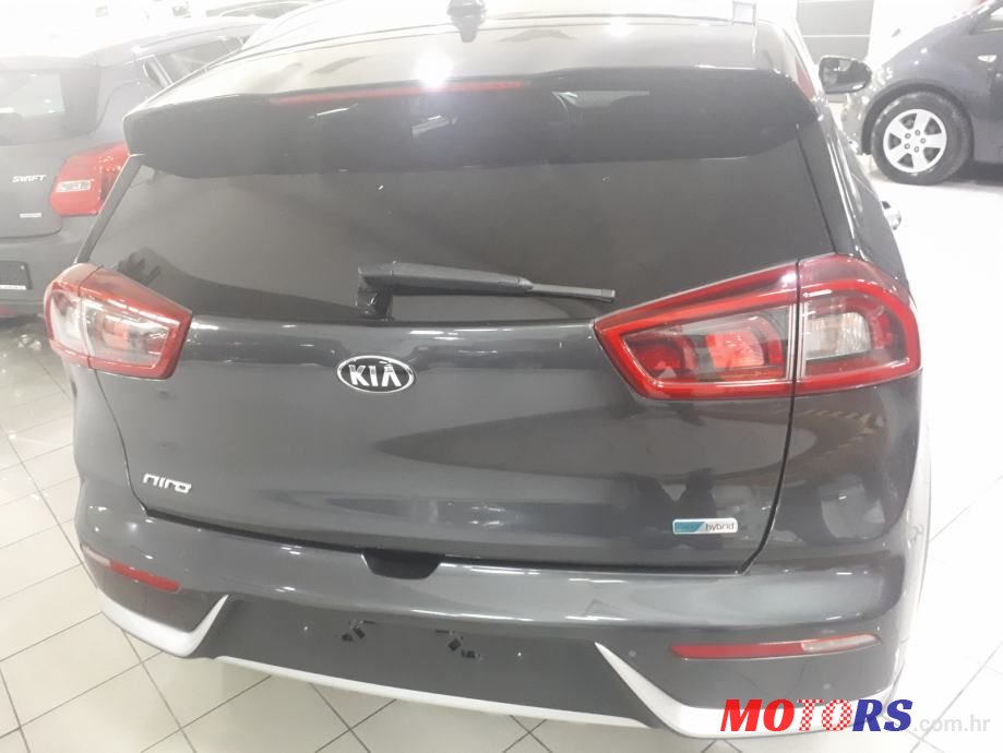 2017' Kia Niro 1.6 Gdi photo #3