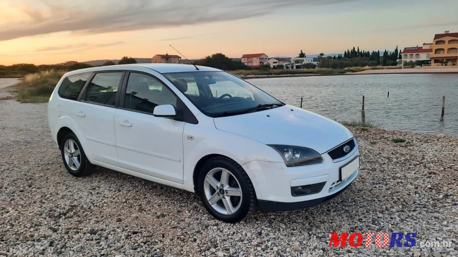 2007' Ford Focus Karavan photo #3