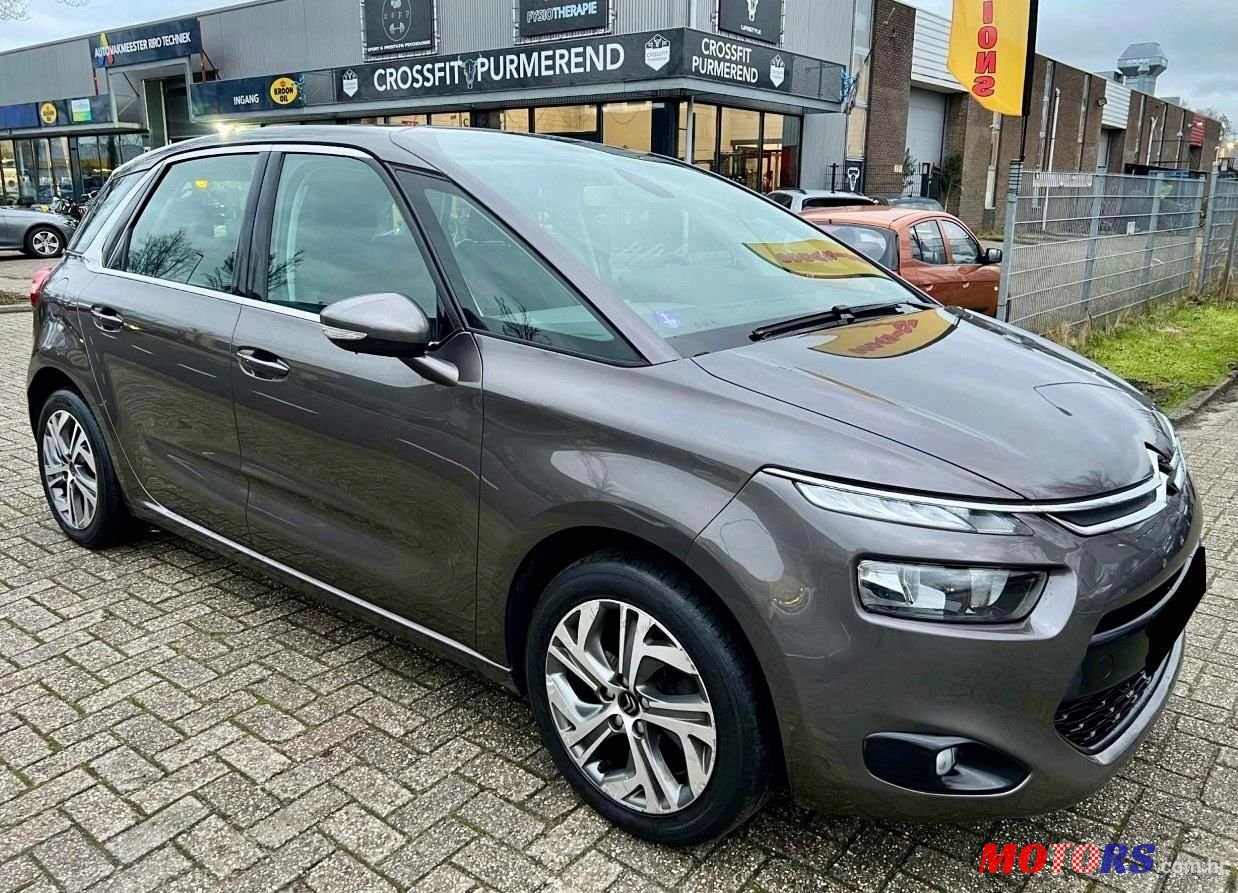 2017' Citroen C4 Picasso photo #1