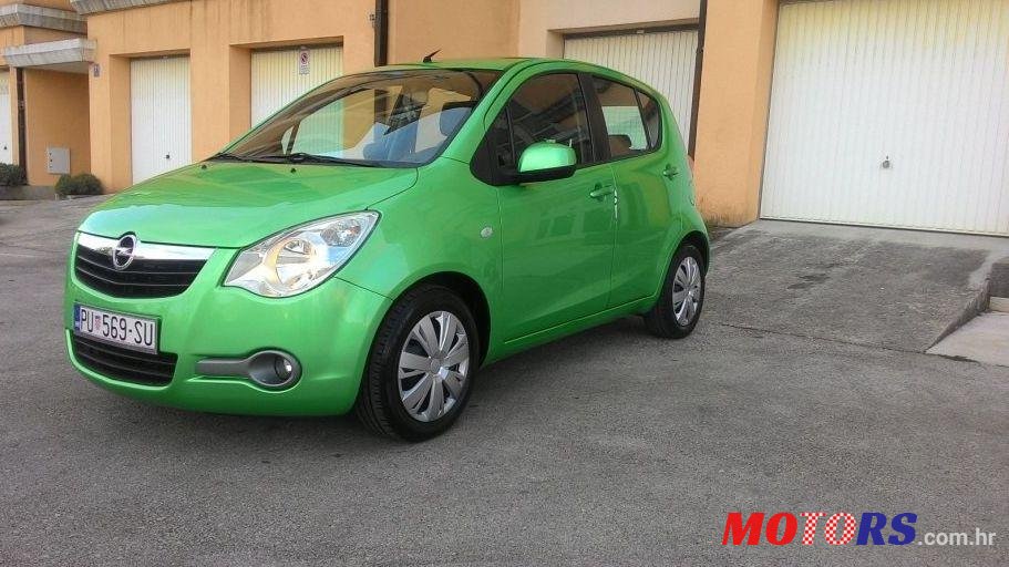 2009' Opel Agila 1,0 photo #1