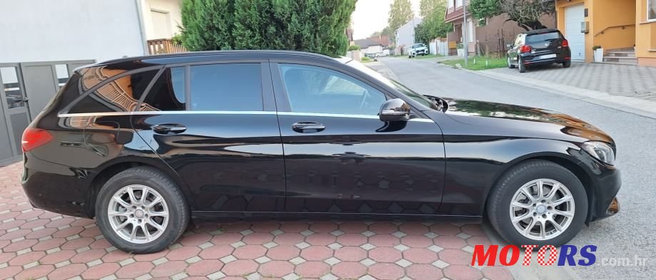 2015' Mercedes-Benz C-Klasa 200 T photo #3