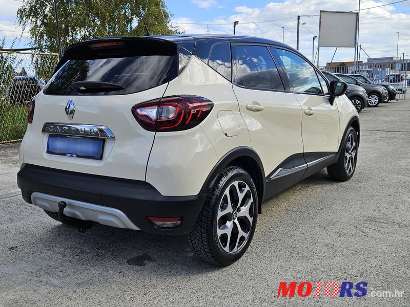 2020' Renault Captur Tce photo #4