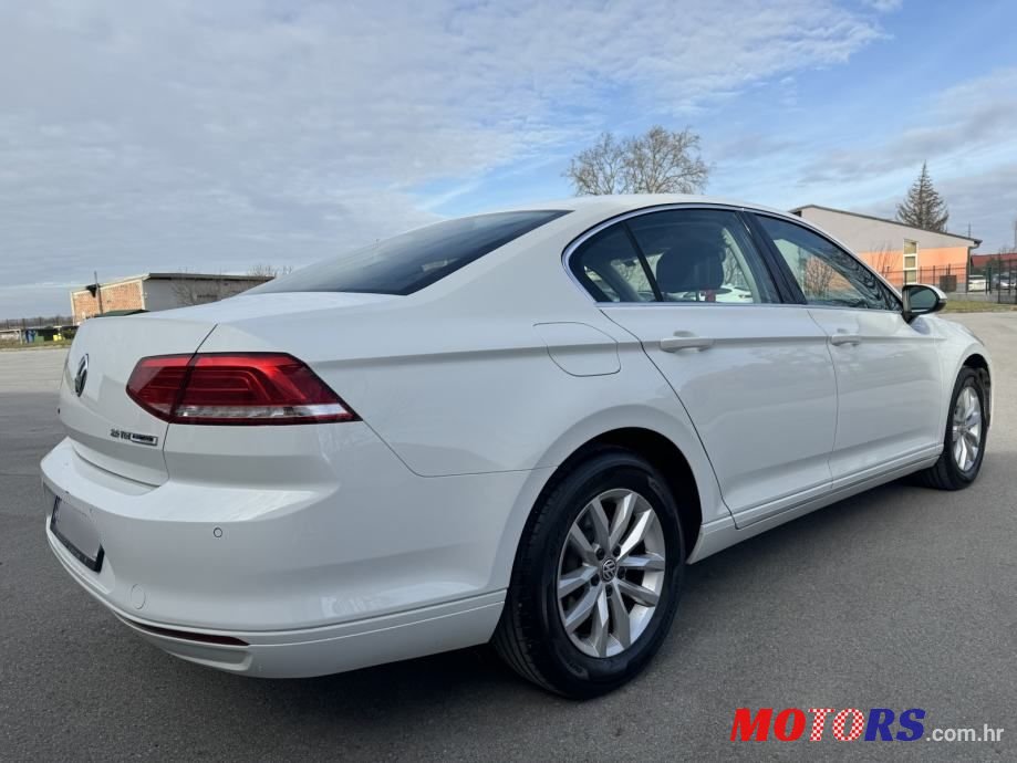 2016' Volkswagen Passat 2,0 Tdi Bmt Dsg photo #6
