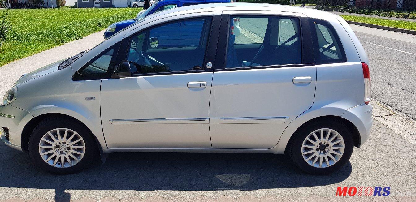 2012' Lancia Musa 1.4 57 kw photo #5