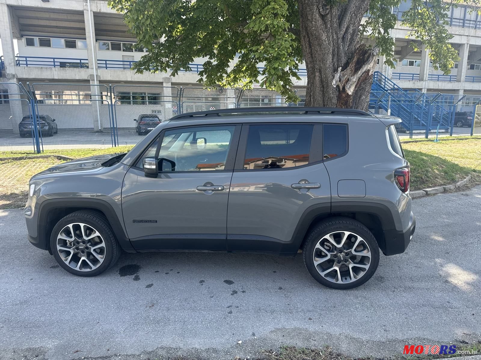 2022' Jeep Renegade 1.3 T4 photo #5