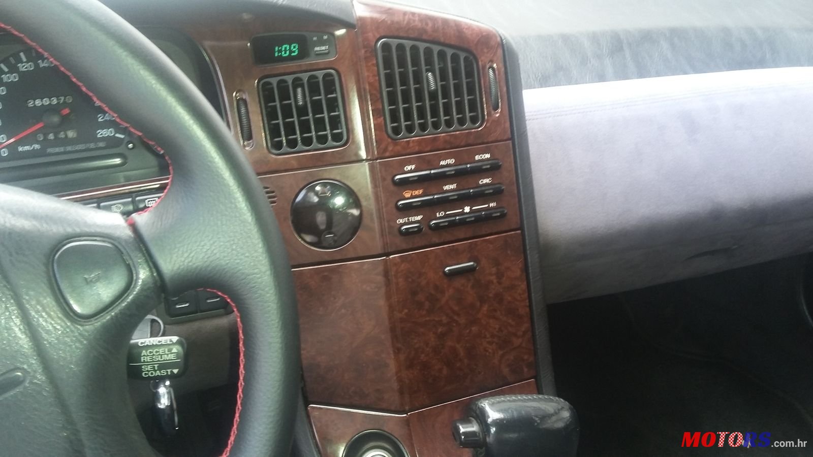 1993' Subaru SVX photo #3