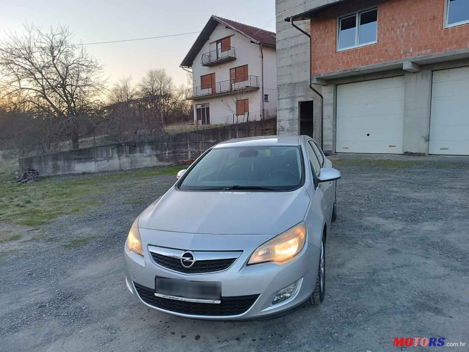 2010' Opel Astra 1,7 Cdti photo #2