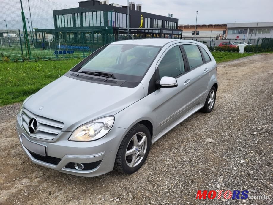 2011' Mercedes-Benz B-Klasa 180 Cdi photo #1