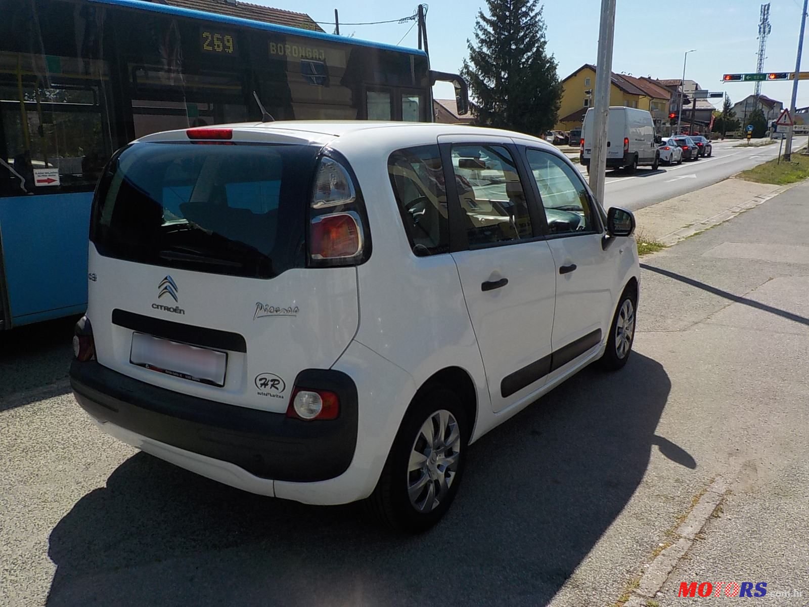 2013' Citroen C3 Picasso photo #3