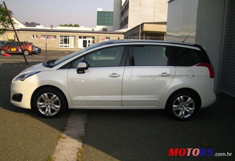 2017' Peugeot 5008 1,6 Bluehdi photo #2