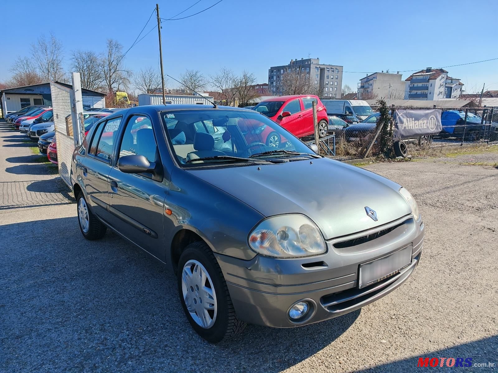 2001' Renault Thalia 1,4 photo #1