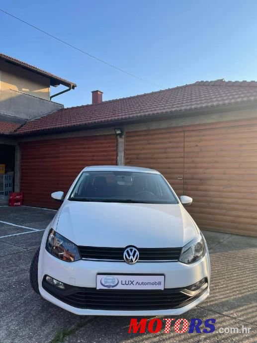 2016' Volkswagen Polo photo #6