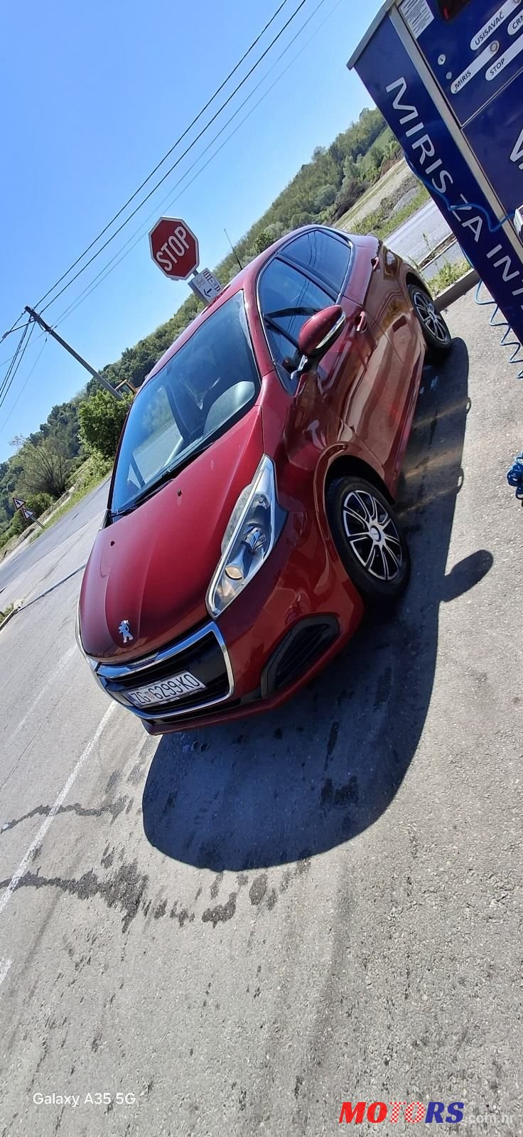 2015' Peugeot 208 1,0 photo #2