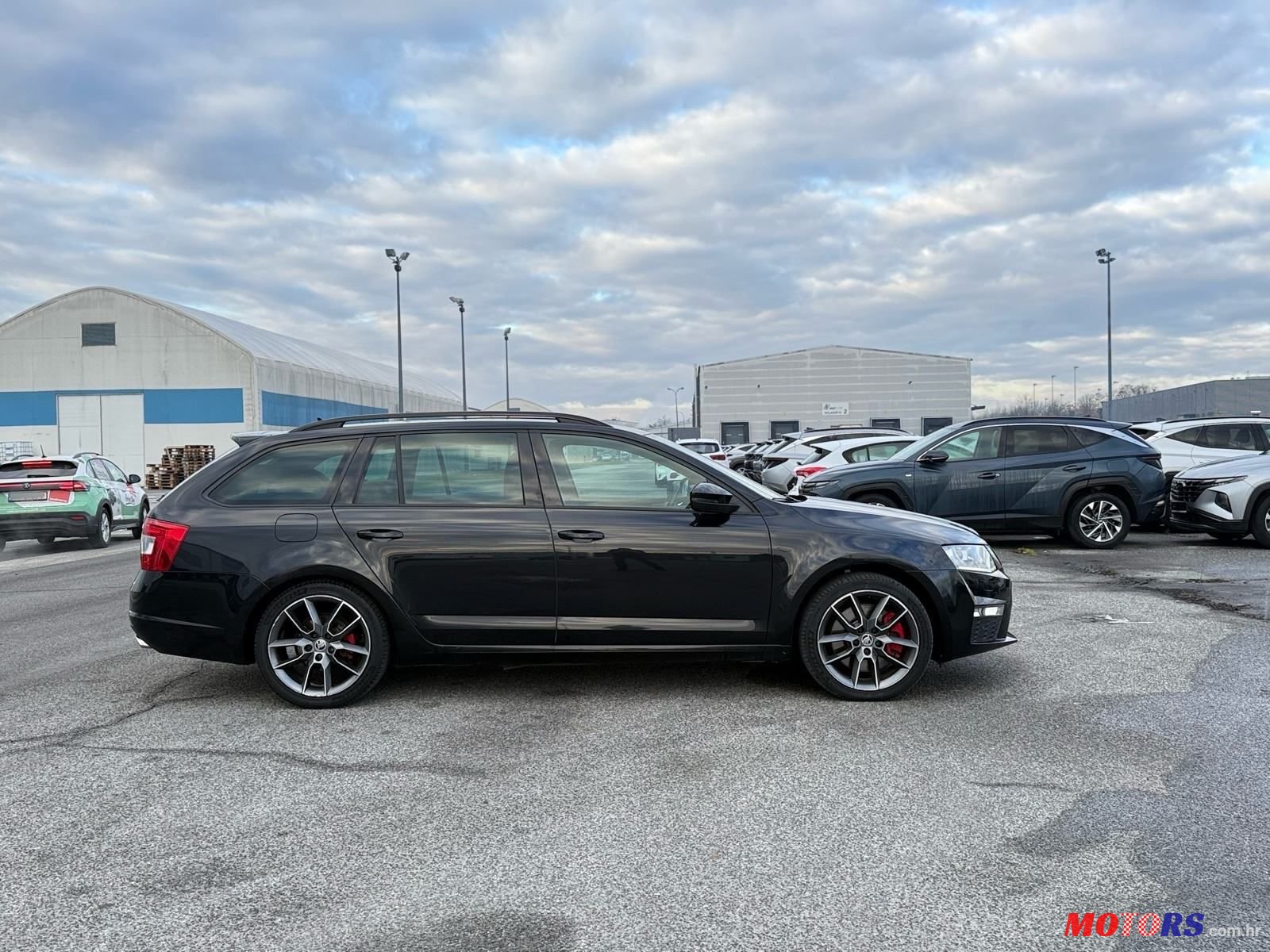 2015' Skoda Octavia Combi photo #5