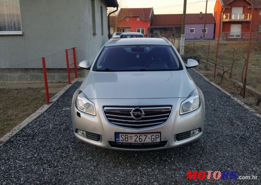 2011' Opel Insignia Karavan photo #1