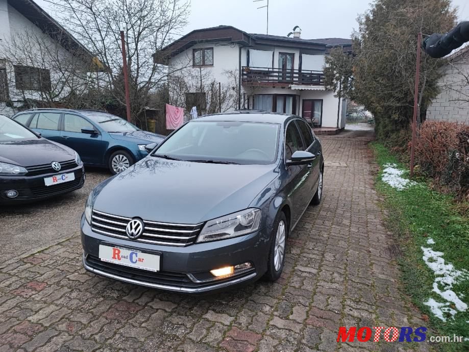 2011' Volkswagen Passat 2,0 Tdi Bmt photo #2