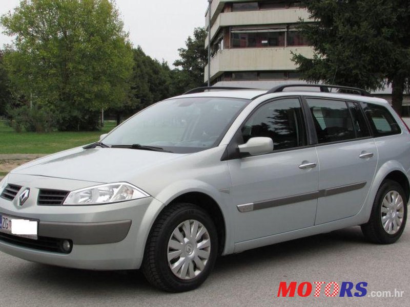 2004' Renault Megane Grandtour photo #2