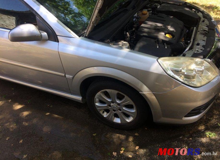 2008' Opel Vectra 1,9 Cdti photo #1