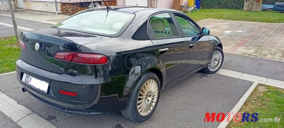 2008' Alfa Romeo 159 photo #6