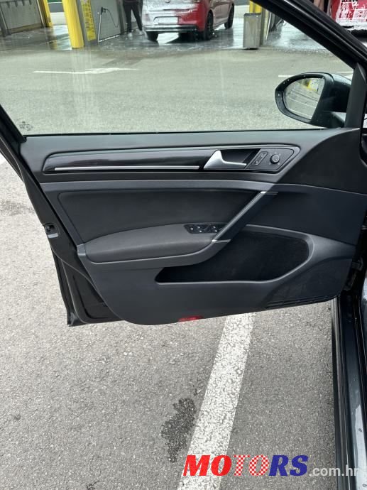 2016' Volkswagen Golf 7 Gtd photo #5