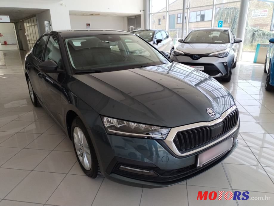 2022' Skoda Octavia 2,0 Tdi photo #3