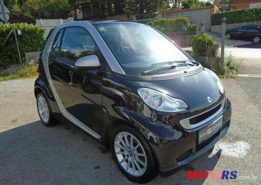 2011' Smart Fortwo Coupe 1.0 photo #1