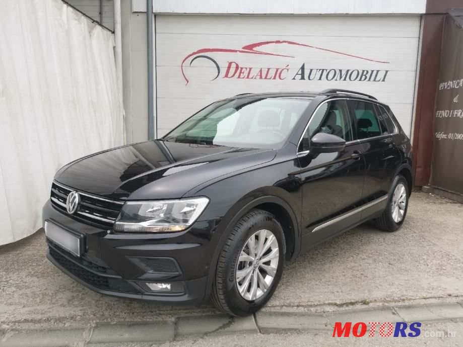 2018' Volkswagen Tiguan photo #1
