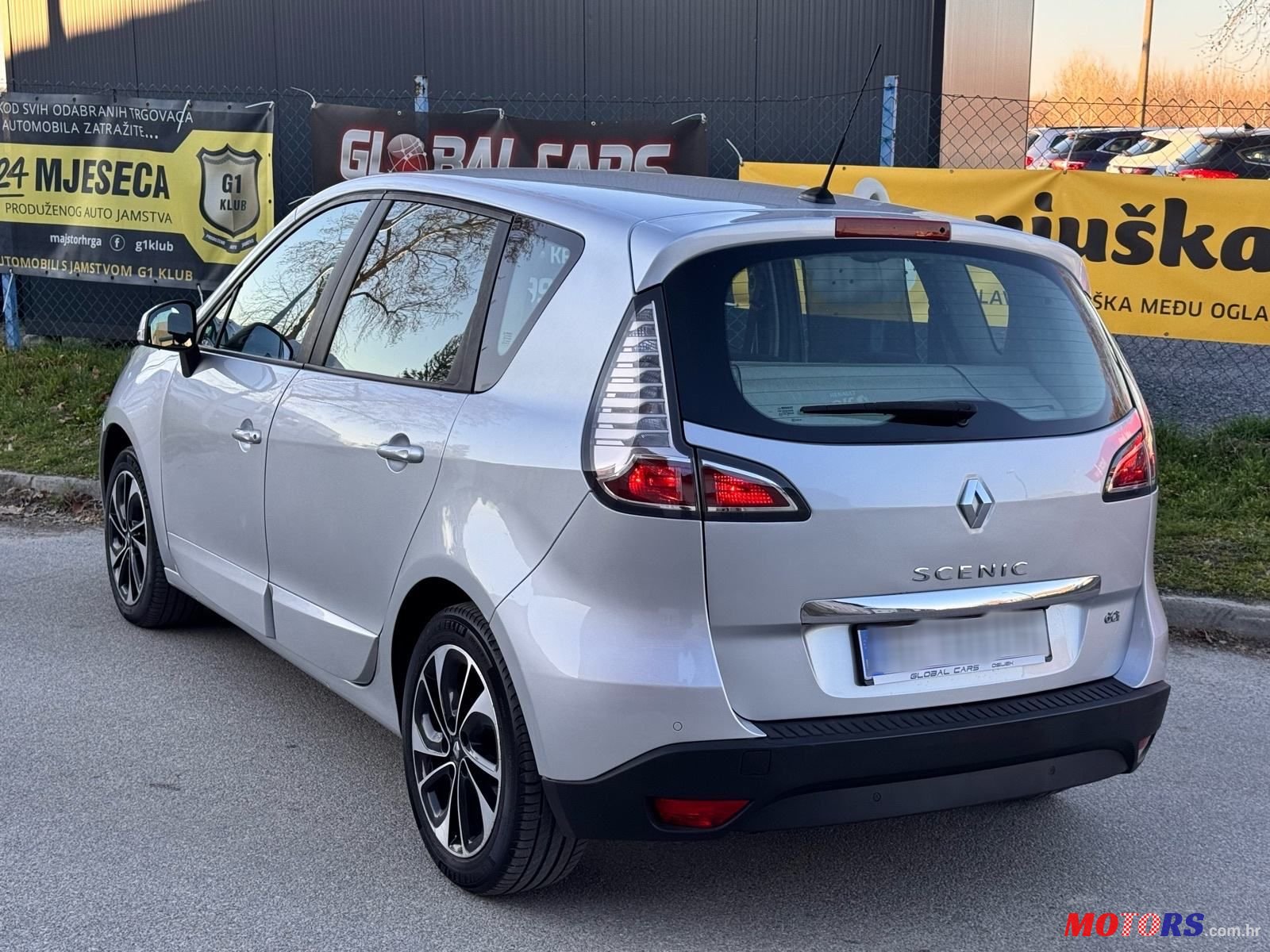 2012' Renault Scenic 1,5 Dci photo #5