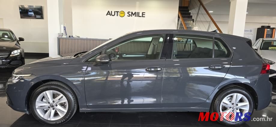 2020' Volkswagen Golf VIII 1,0 Etsi photo #2