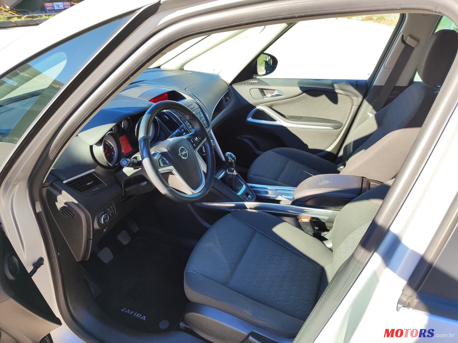 2013' Opel Zafira 2,0 photo #6