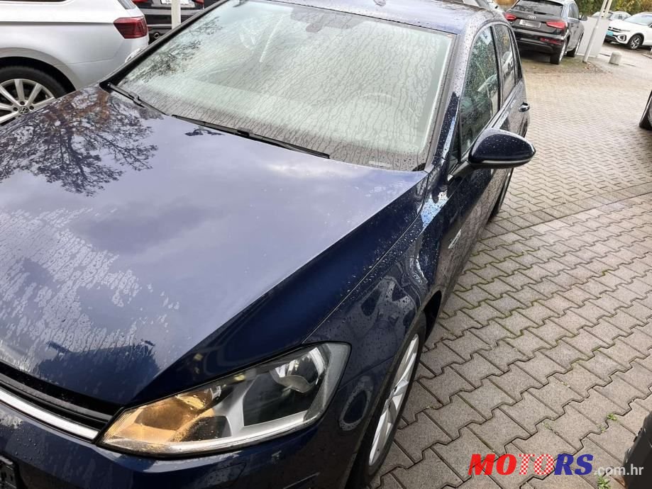 2015' Volkswagen Golf 7 1,6 Tdi photo #1