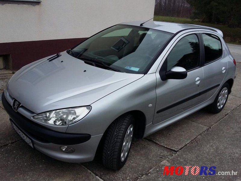 2004' Peugeot 206 206 1,4 Hdi photo #2