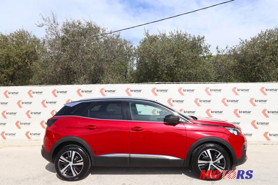 2018' Peugeot 3008 photo #2