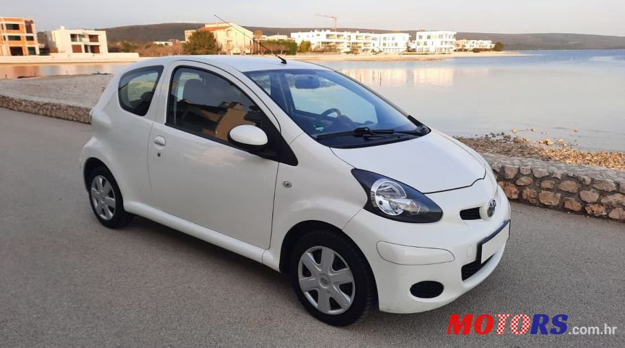 2011' Toyota Aygo 1,0 Vvt-I Cool photo #1