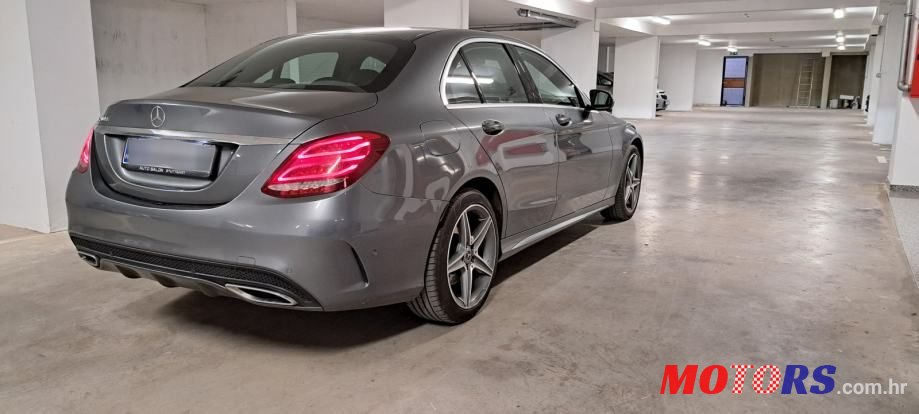 2018' Mercedes-Benz C-Klasa 200 photo #3