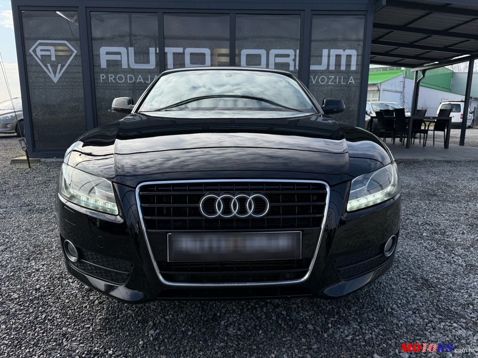 2011' Audi A5 Cabrio photo #2