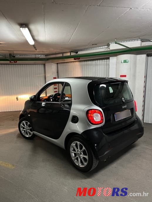 2016' Smart Fortwo photo #3