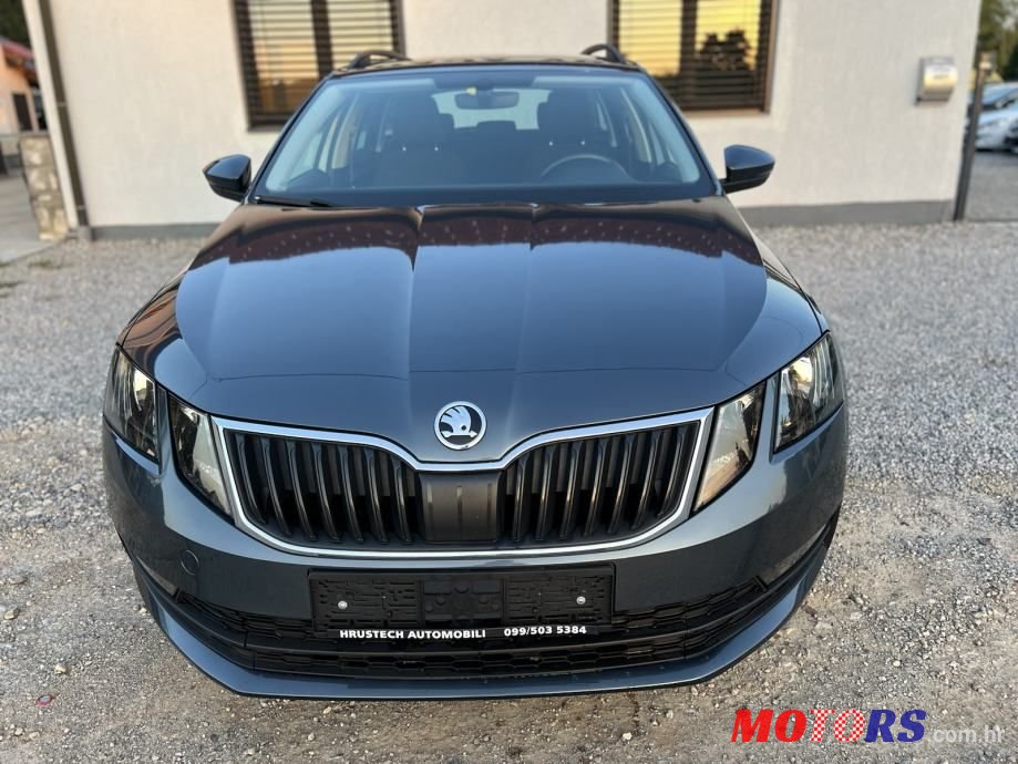 2017' Skoda Octavia Combi photo #2