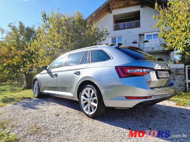 2018' Skoda Superb Combi photo #3