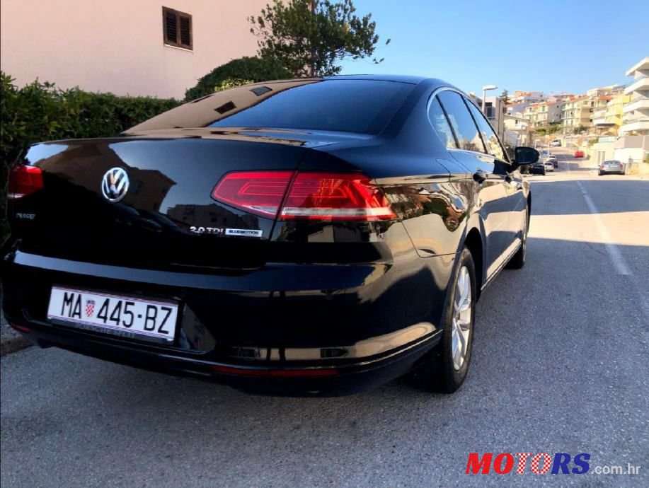 2015' Volkswagen Passat photo #5