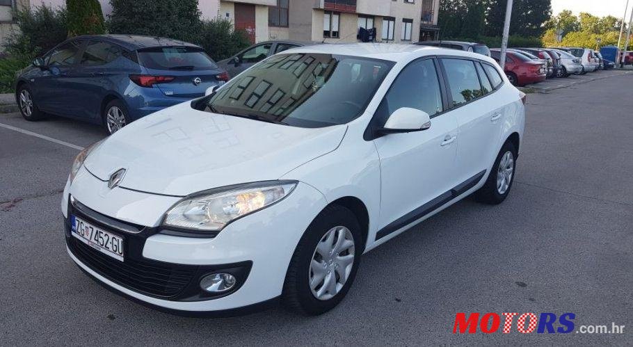 2013' Renault Megane Grandtour photo #1