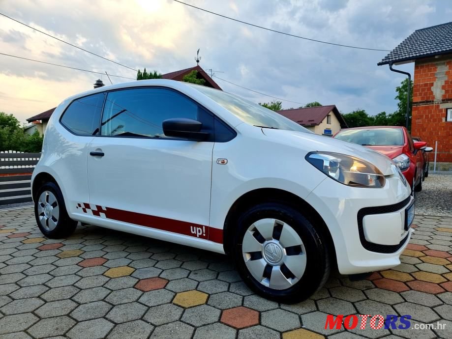 2013' Volkswagen Up photo #4
